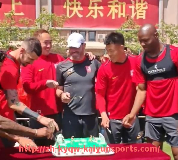 ky开云-英超历届参赛球队名录与俱乐部更替历史